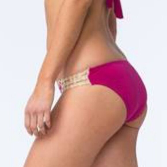 ❤️NWT Bikini Bottom with Crochet Sides and Trim LARGE #Z - Picture 1 of 8